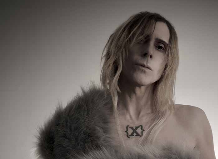 V Praze o mě holka típla cigáro