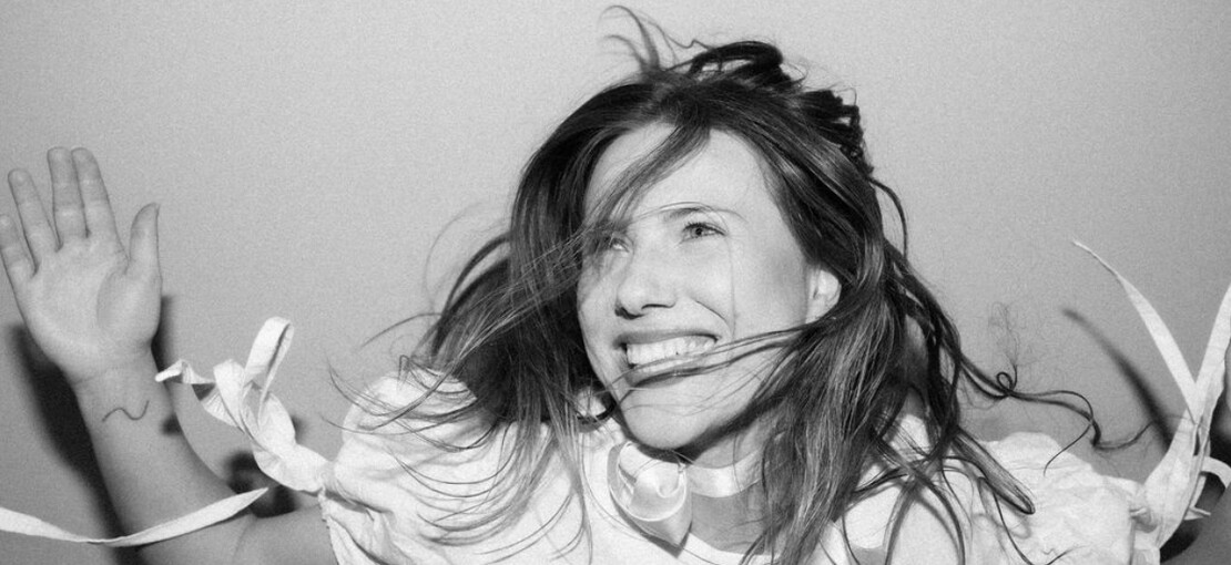 Obrázek k článku GLOSA: Anna Vaverková zpívá, že se jí chce blít. Přesto unáší do krásy