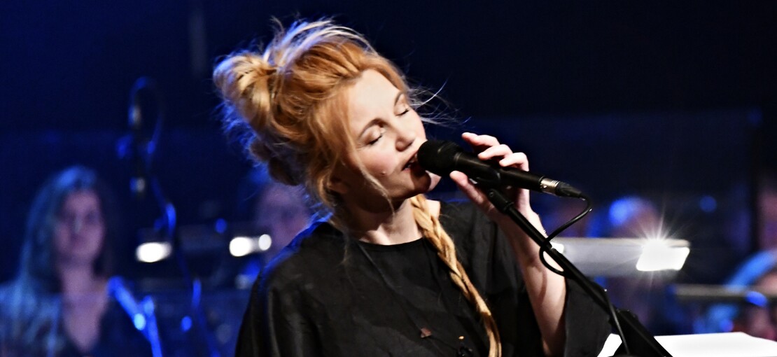 Obrázek k článku PREMIÉRA: Iva Marešová hledí na dno duše s filharmonií. Křtít bude s Markem Lamborou