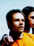 Náhledový obrázek k článku Enter Shikari: Líbáme celý svět, protože se blíží jeho zkáza