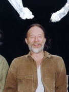Náhledový obrázek k článku RECENZE: Smějící se Radiohead? The Smile nabízí atmosférický návyk