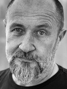 Náhledový obrázek k článku BULÍŘOVINY: Symfoňák je levnější než fotbalista. Aneb chléb, hry a Popelka kultura