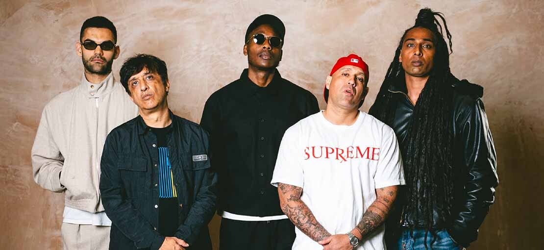 Obrázek k článku Asian Dub Foundation: Žádní bohatí hipíci. Nejlepší použití indické hudby je Heroin od Velvetů