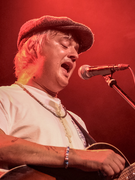 Náhledový obrázek k článku NAŽIVO: Skandály vyměnil za „čaj“. Charismatický Pete Doherty si vystačil s kytarou