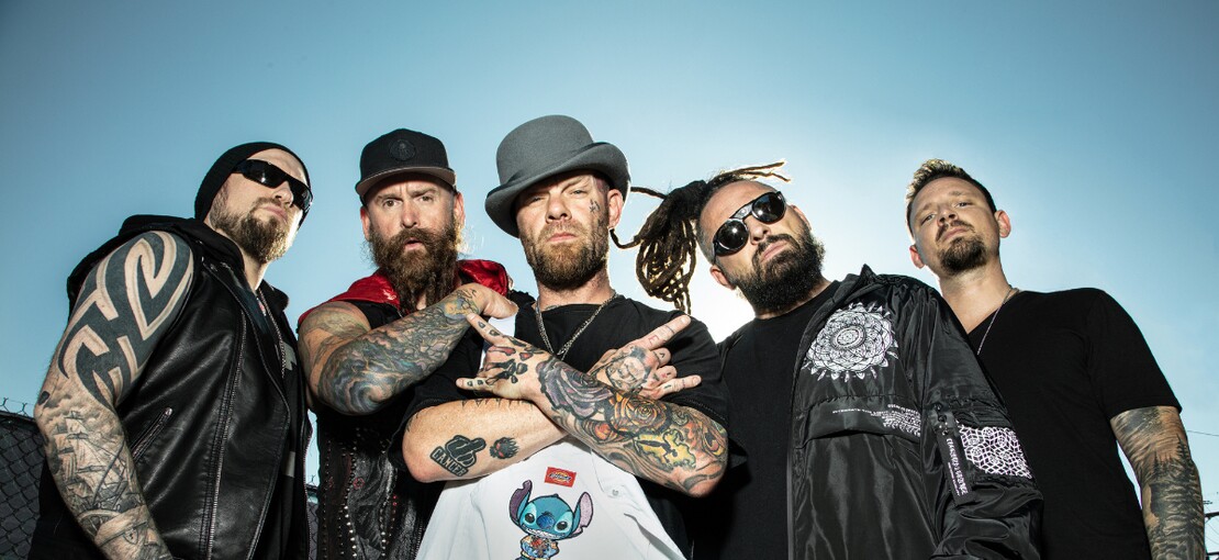 Obrázek k článku Vrací se Five Finger Death Punch. Do O2 areny si berou Dymytry