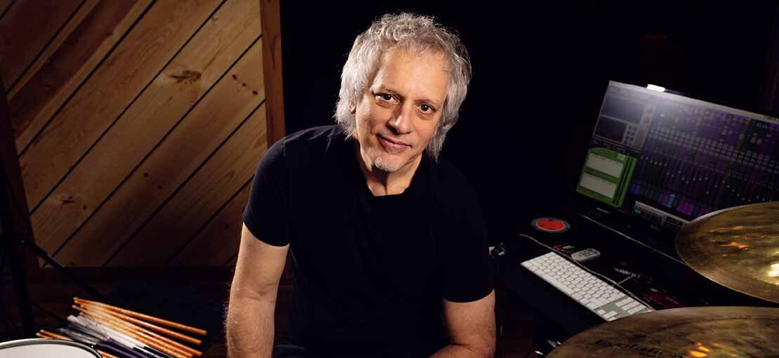 Obrázek k článku „Bude se na co hýbat,“ těší se  Dave Weckl do Brna. Bubnoval s Chickem Coreou i Robertem Plantem