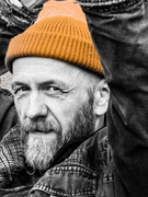 Náhledový obrázek k článku RECENZE: Rožnovský živel Ctib hraje barvami. V hnusu světa našel naději