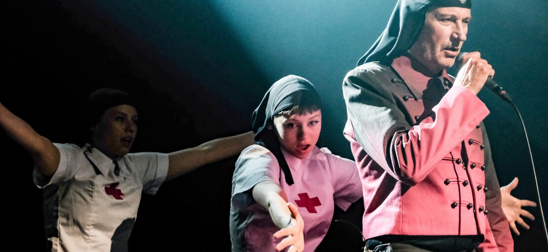 Obrázek k článku RECENZE: Kýč nadoraz. Laibach se pustili do popu v nejlepším i nejhorším