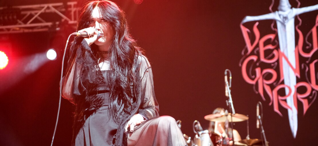 Obrázek k článku Kouzlo malých pódií Rock for People. Hudební sabat Venus Grrrls uhranul publikum