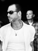 Náhledový obrázek k článku RECENZE: Social Distortion po patnácti letech. Žádná revoluce, ale poctivý punk rock