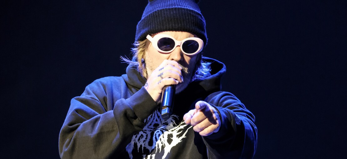 Obrázek k článku Vypnout mozek a skákat! Limp Bizkit proměnili Rock for People v obří nadšené karaoke