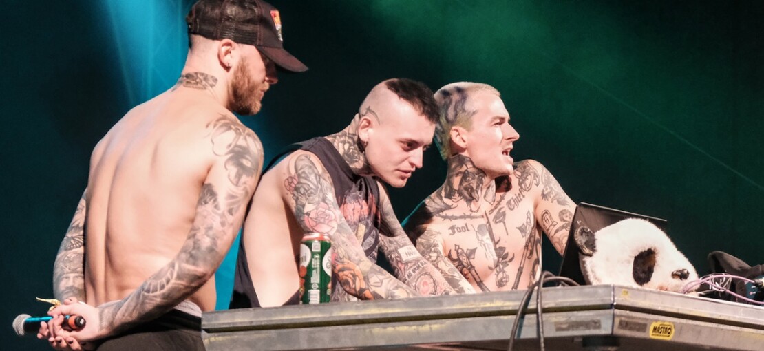 Obrázek k článku The Hara a Morčata na útěku rozjeli první pařbu na Rock for People