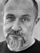 Náhledový obrázek k článku BULÍŘOVINY: Nejen Mach a Šebestová mají kouzelné sluchátko. Já mám dvě
