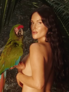 Náhledový obrázek k článku Country hvězda zamířila za kovboji do Mexika. Kacey Musgraves se zalila medem