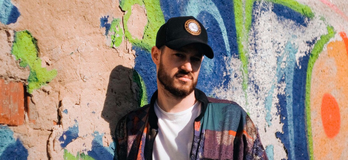 Obrázek k článku LOKÁL: Seznamte se s ostravským písničkářem Janem Hilarem. Jeho Noční směna má v srdci Bruce Springsteena