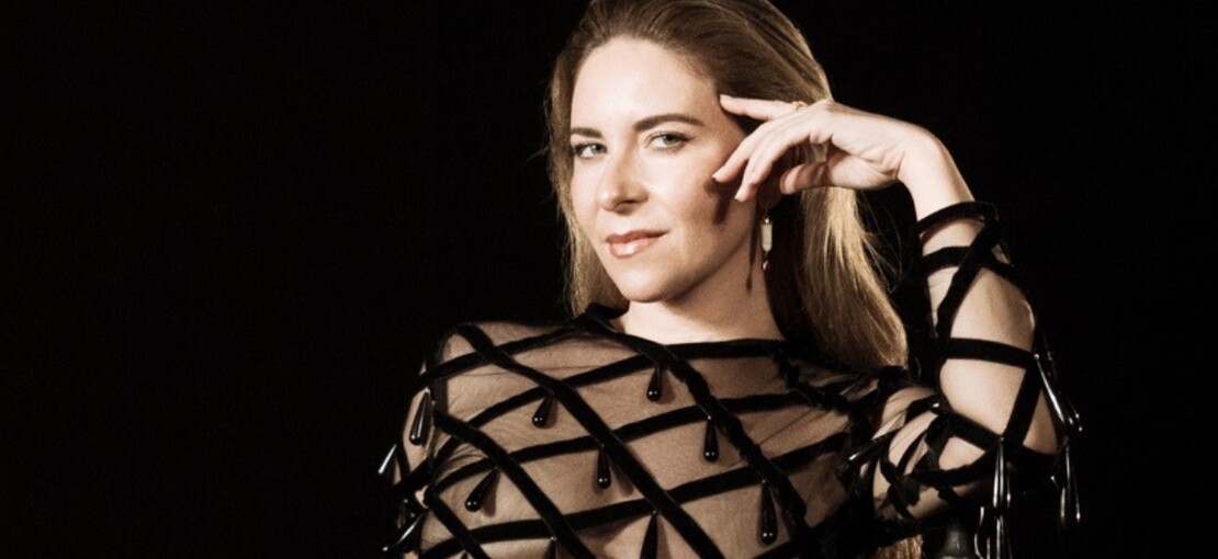 Obrázek k článku Seriál Olé Flamenco: Vymítačka smutku Rocío Márquez trhá nebe a peklo na kusy
