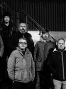 Náhledový obrázek k článku GLOSA: The Prostitutes v prvním singlu po návratu šlapou