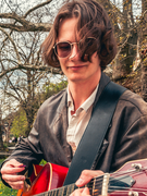 Náhledový obrázek k článku PREMIÉRA: David Kraus jako zbohatlík. „Je to rock’n’roll,“ říkají Steven’s o nové skladbě