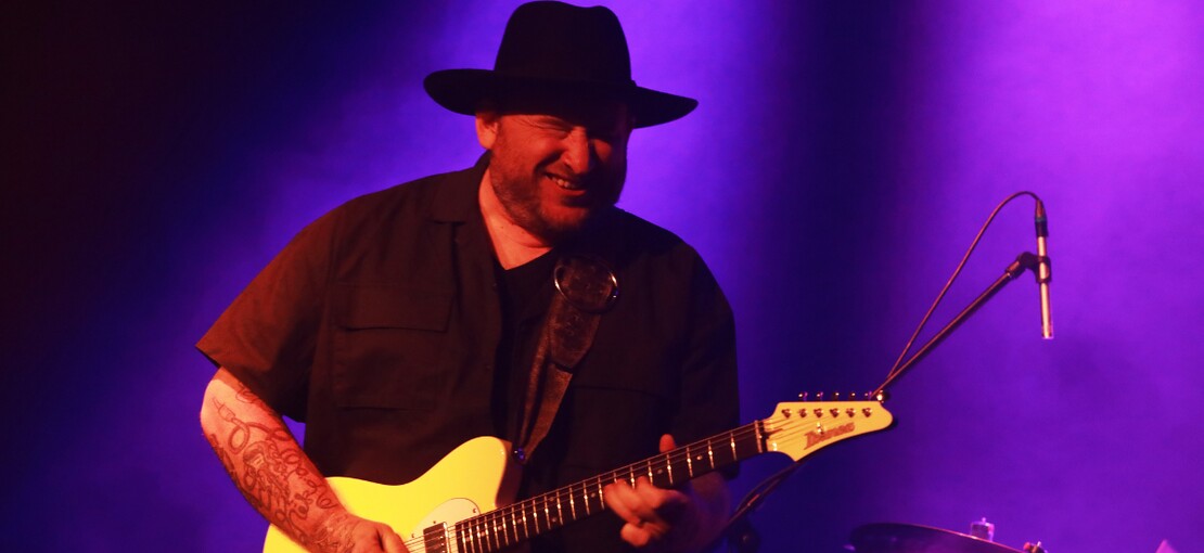 Obrázek k článku NAŽIVO: Po parádě s Bonamassou zahrál Josh Smith vlastní koncert výborného blues