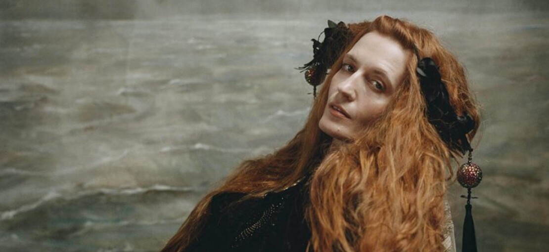 Obrázek k článku RECENZE: Taneční mor vrátil divožence Florence + The Machine  sílu a nespoutanost
