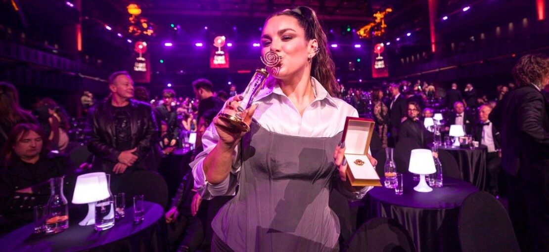 Obrázek k článku GLOSA PETRA MALÁSKA: Pohled zevnitř. Český Slavík je jako jídlo v Mekáči