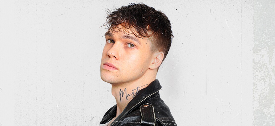 Obrázek k článku GLOSA: Překvapivý comeback Mikolase Josefa. Jeho singl naplňuje světové ambice