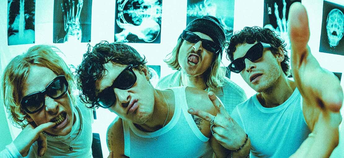 Obrázek k článku Britský kytarový objev Leap si zamilovali Češi. „Tady se fanoušci nestydí!“