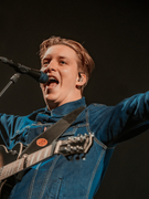 Náhledový obrázek k článku NAŽIVO: George Ezra je skautík s fantastickým hlasem. Zraje s každým koncertem