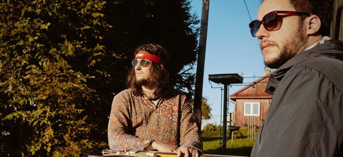 Obrázek k článku RECENZE: Sympatický debut Moře dní oprašuje zpěvník Buty. Nejdůležitější je svoboda