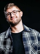 Náhledový obrázek k článku RECENZE: Michal Horák je i v divné době hlasatel dobra a rozdavač úsměvů