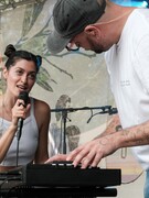 Náhledový obrázek k článku NAŽIVO: Než Besedu smetl déšť, uhranuli ji Alan Sparhawk i divoženka Erika Rein