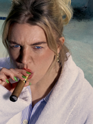 Náhledový obrázek k článku RECENZE: Ženy jsou komplikované. Self Esteem balancuje mezi silou a zranitelností