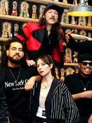 Náhledový obrázek k článku RECENZE: Gogol Bordello to myslí vážně. Ukrajinské motivy dávají albu sílu