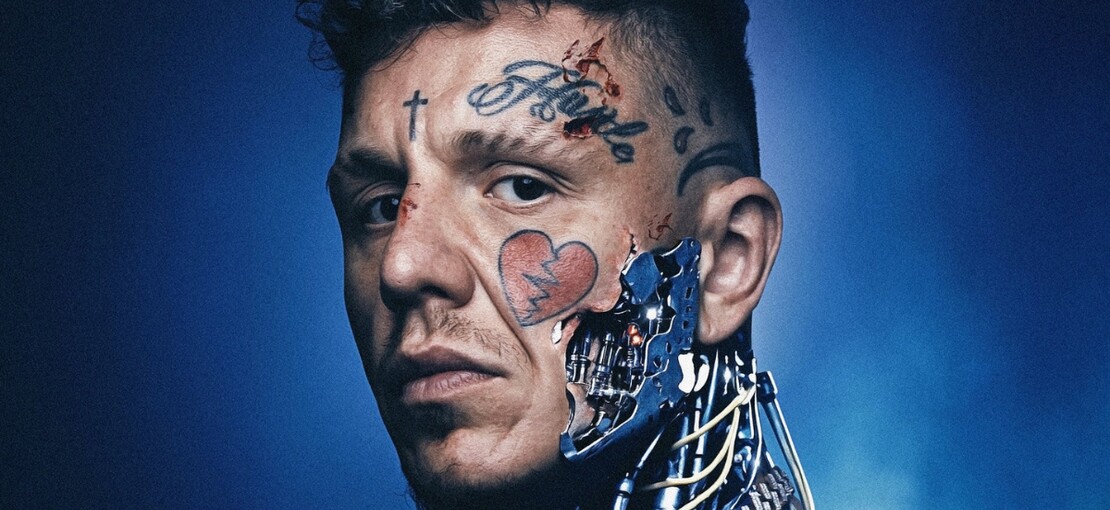 Obrázek k článku GLOSA: Špinavé prachy Sergeie Barracudy. Oheň a obnažené upírky  těžko skryjí prázdno