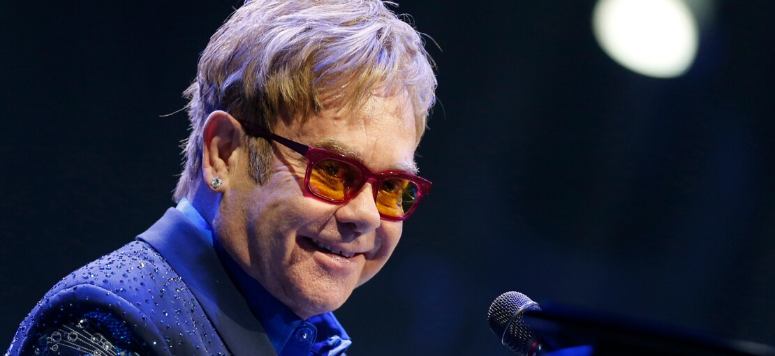 Obrázek k článku Elton John přesídlil do metaverzu. Otevřel první muzeum v Robloxu