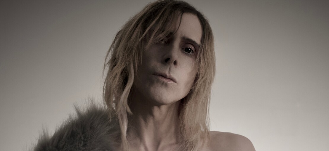 Obrázek k článku IAMX: „V Praze jsem zažil divoké chvíle. Jednou o mě holka na baru típla cigáro"