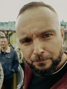 Náhledový obrázek k článku RECENZE: Štamgasti natočili debut jak Brno. Pankáči jsou slyšet až na radnici