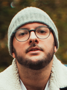 Náhledový obrázek k článku Talentovaný písničkář Coubey je na začátku: Sen je vyprodat klub