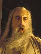 Náhledový obrázek k článku Sarumanova metalová skříň. Málo známý hudební příběh Christophera Lee