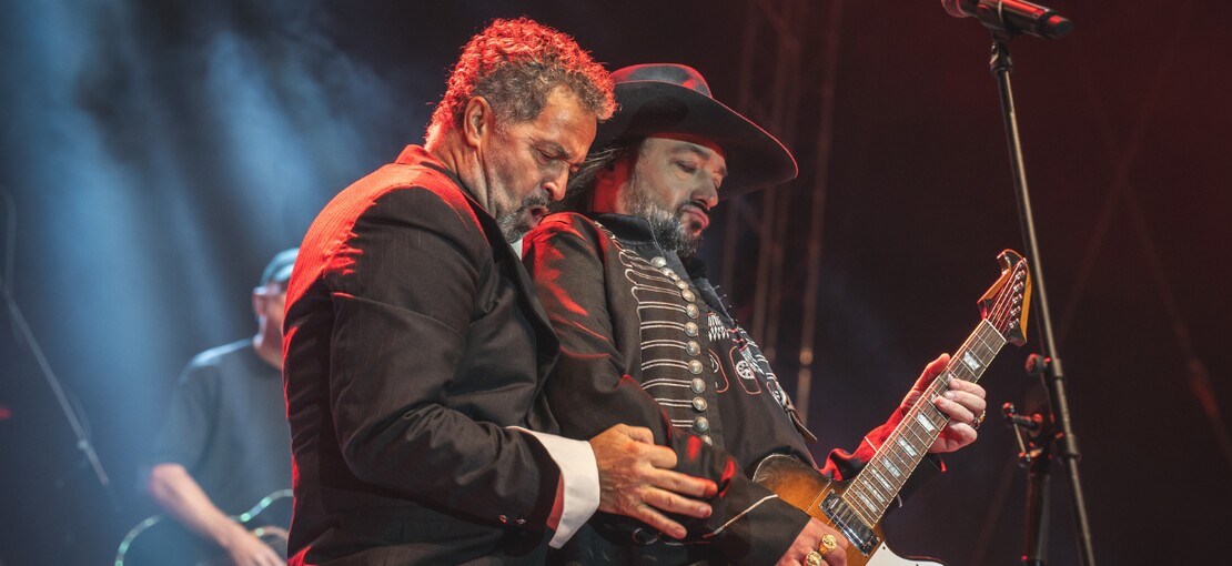 Obrázek k článku NAŽIVO: Lucie poprvé veřejně. S Dykem se ještě hledá, zahostoval Dejdar i Jiří Suchý