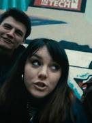 Náhledový obrázek k článku GLOSA: „Ewa Farna – kilo párna!” Tvrdý rapový klip má překvapivého hosta