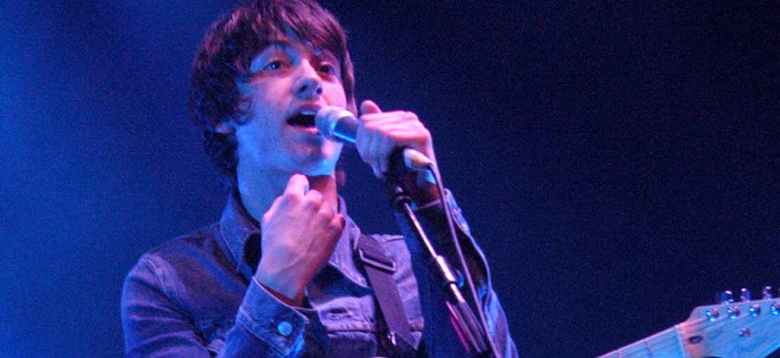 Obrázek k článku Opičí příběh prvotiny zachránců ostrovního rocku. Arctic Monkeys převrátili vývoj naruby