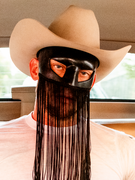 Náhledový obrázek k článku Kovboj Orville Peck se prožene po pražských pláních. Přijede na Metronome