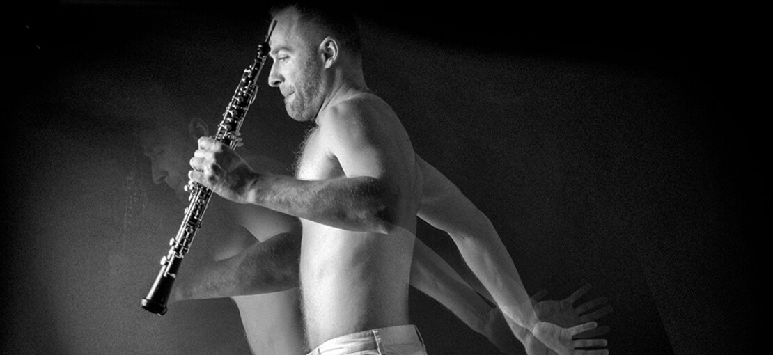 Obrázek k článku RECENZE: Hobojem proti kytaře! Spojení Viléma Veverky a Michala Pavlíčka zaujme