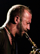 Náhledový obrázek k článku Geniální saxofonista Colin Stetson: Ve studiu Pink Floyd to bylo jako projít dveřmi do Narnie