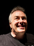 Náhledový obrázek k článku Jello Biafra prodělal mrtvici. „Vyskočil jsem čůrat a upadl,“ vzkázal z nemocnice