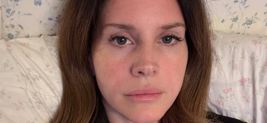 Obrázek k článku GLOSA: Lana Del Rey si zahrává se životem. Zlověstný love song láká na odkládané album