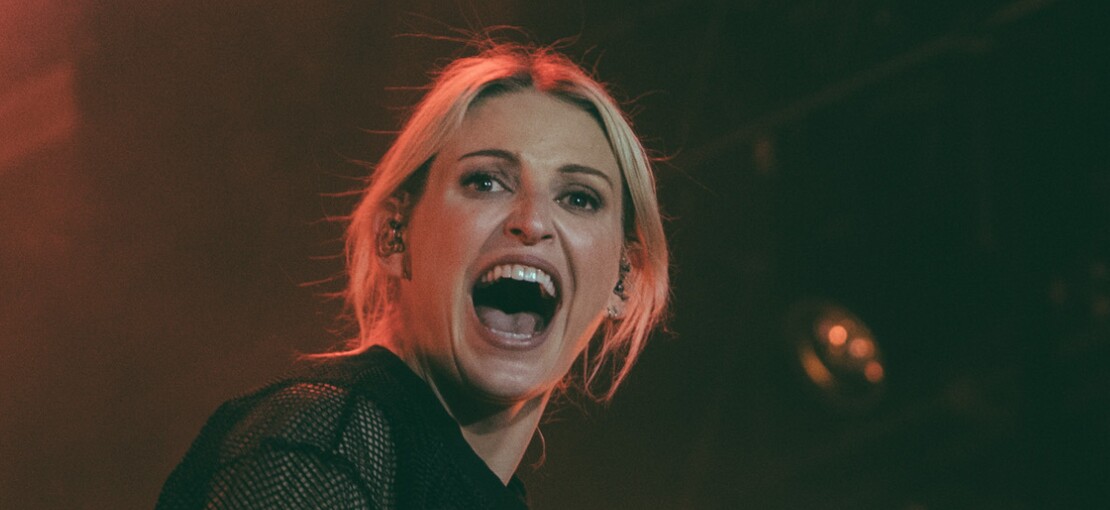 Obrázek k článku Linkin Park si comeback užívají. Na polském Open'eru stříhal ušima i Pikachu