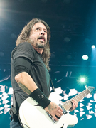 Náhledový obrázek k článku RECENZE: Foo Fighters nahráli jednu ze svých nejlepších desek. Je plná smutku