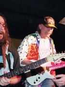 Náhledový obrázek k článku PŘED TŘICETI LETY: Žlutý pes a prokletí Sametové